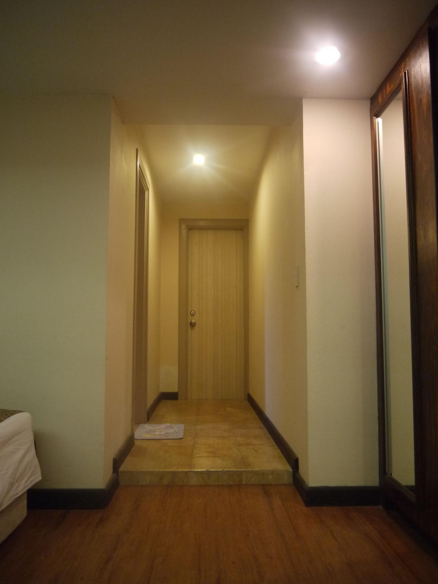 Holiday Saipan Hotel Екстер'єр фото