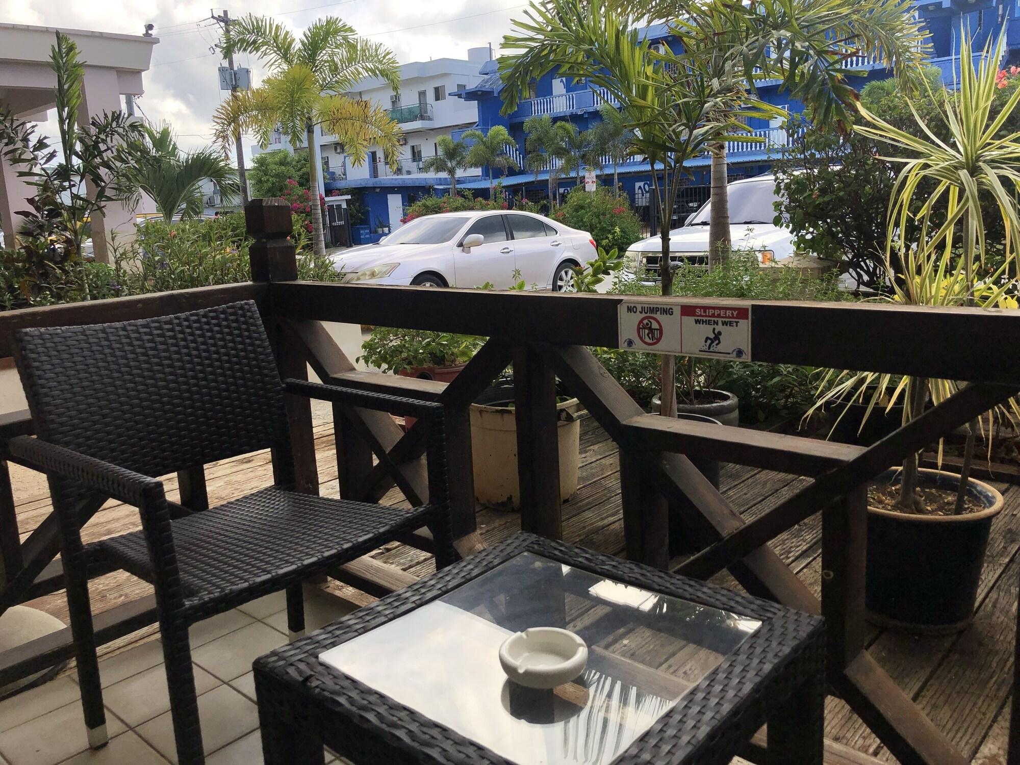 Holiday Saipan Hotel Екстер'єр фото
