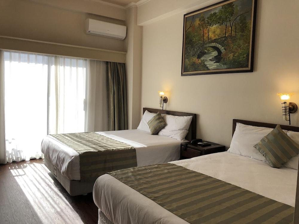 Holiday Saipan Hotel Екстер'єр фото