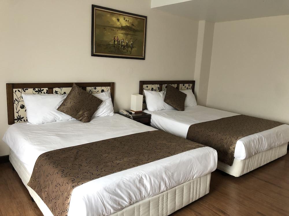 Holiday Saipan Hotel Екстер'єр фото