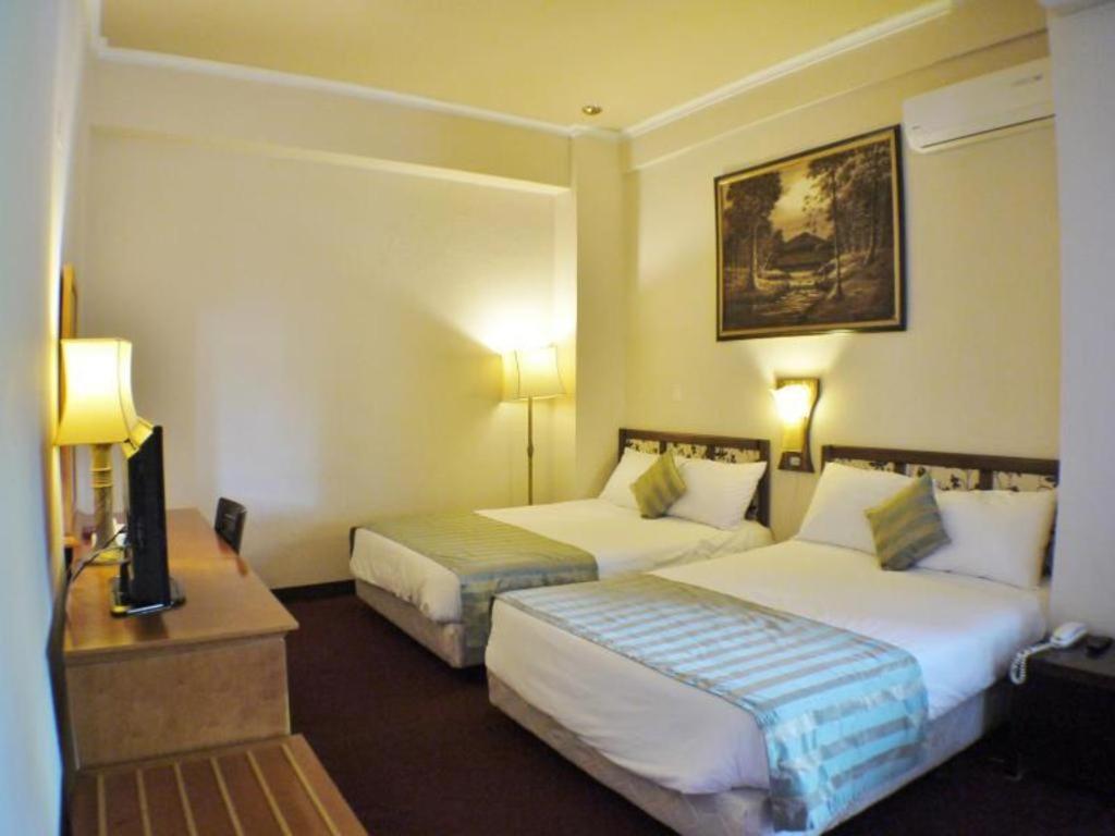 Holiday Saipan Hotel Екстер'єр фото