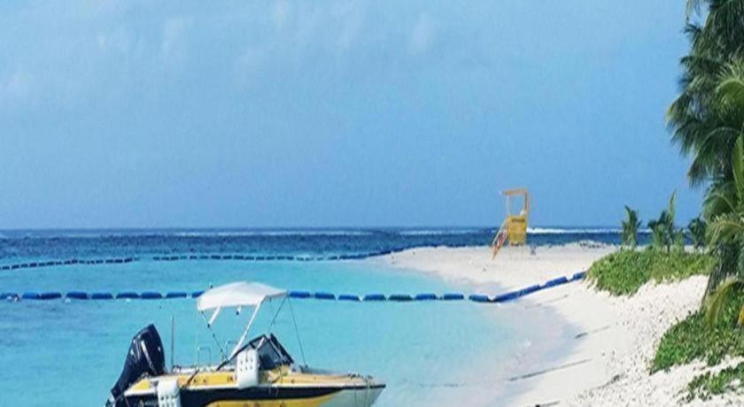 Holiday Saipan Hotel Екстер'єр фото