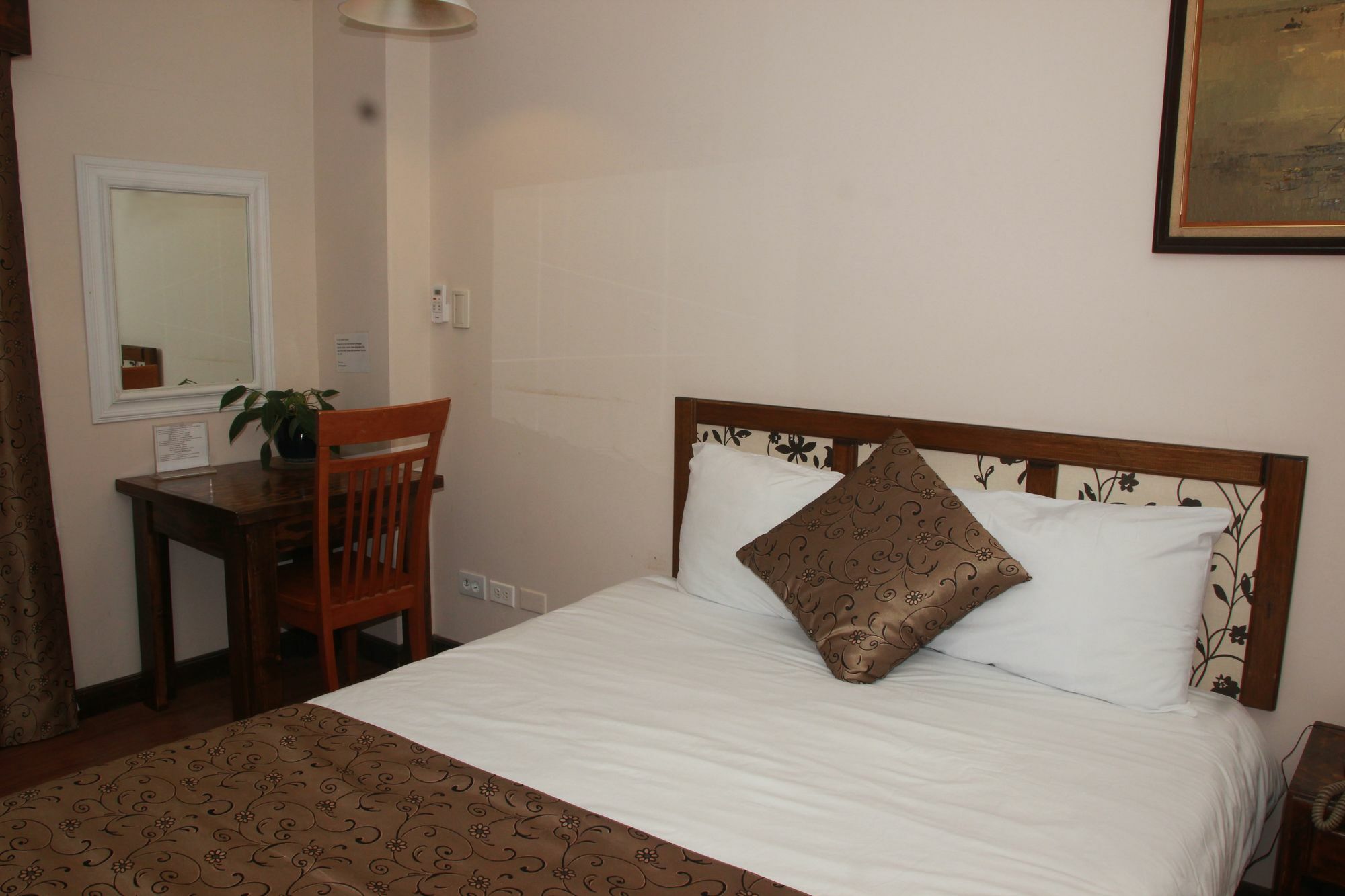 Holiday Saipan Hotel Екстер'єр фото