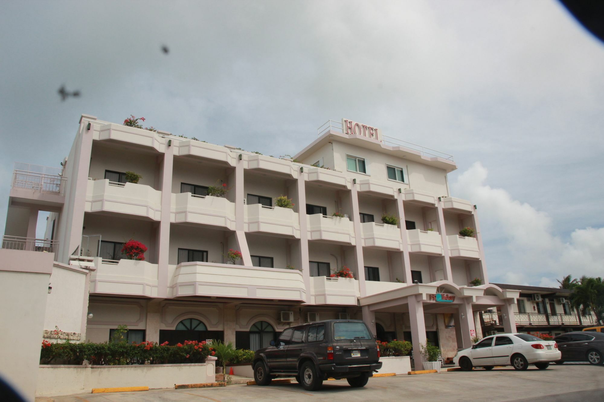 Holiday Saipan Hotel Екстер'єр фото